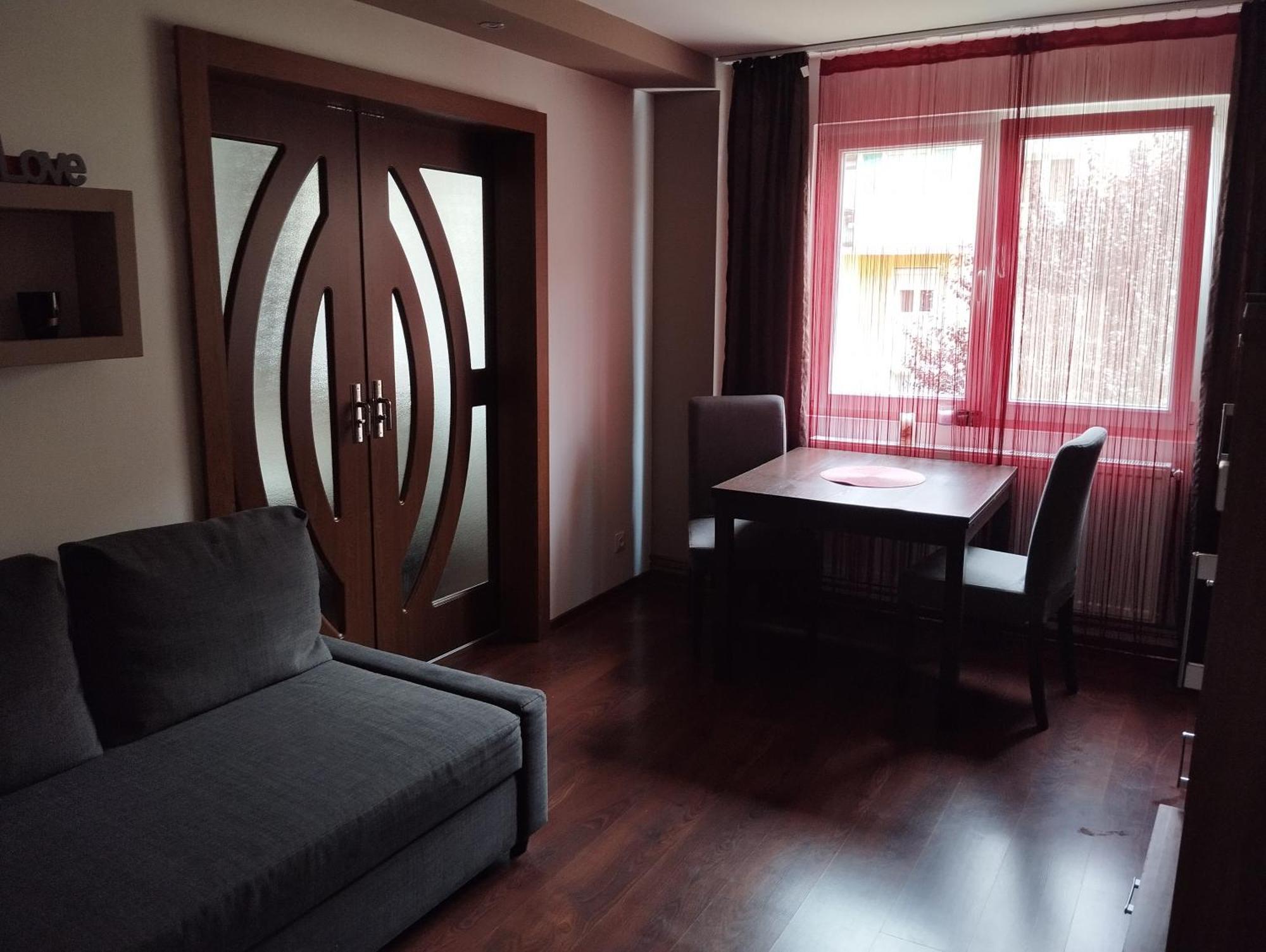 A&D Apartment Resita Luaran gambar